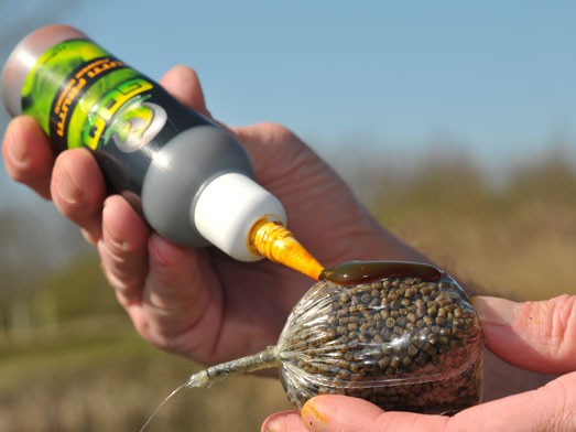 Atractant Korda GOO Choco Candy Bait Smoke 115ml