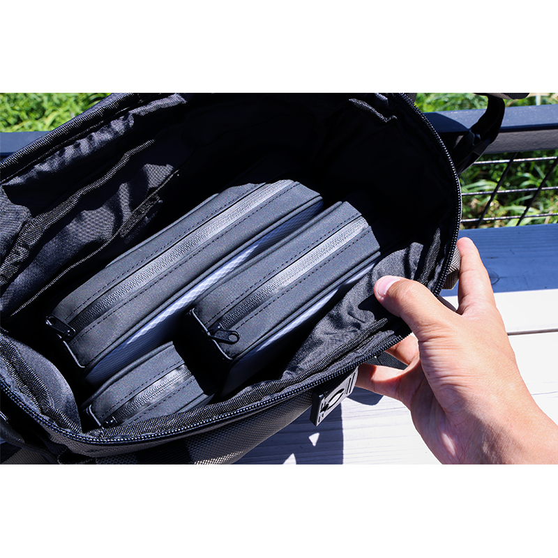 BORSETA JACKALL pentru ACCESORII L WHITE/BLACK