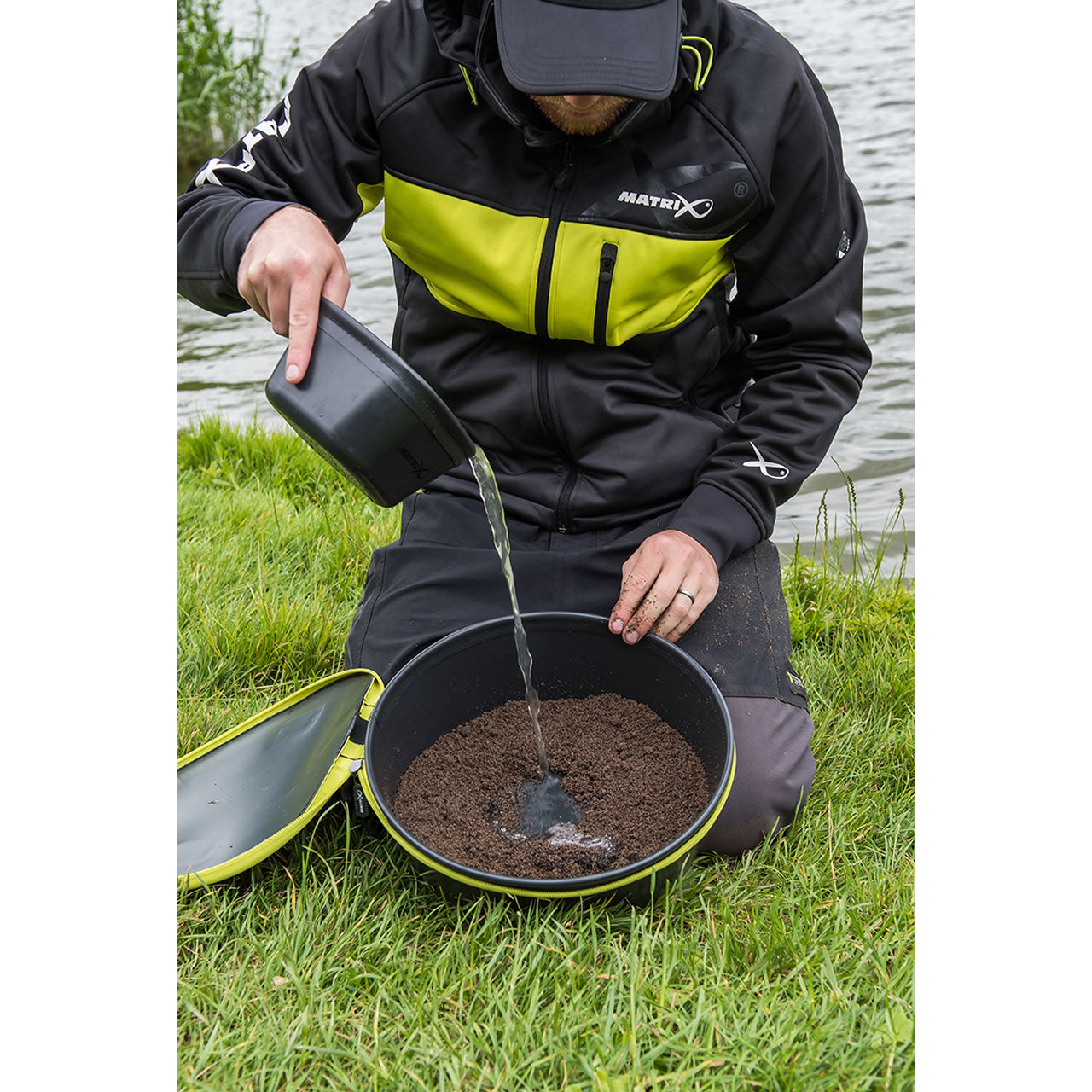 Bac Nada Matrix Moulded EVA Bowl with Lid 7.5L