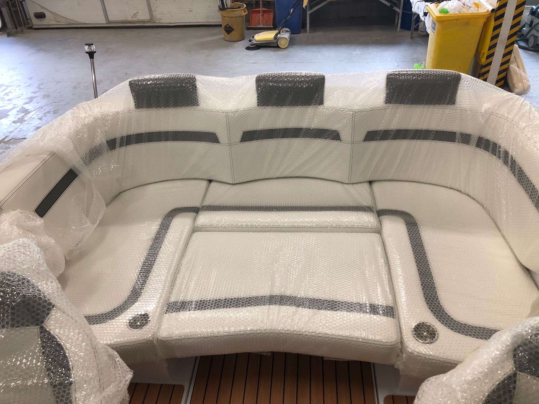 Barca Cortina 620 Sport Fara Motor, 620x256x130m