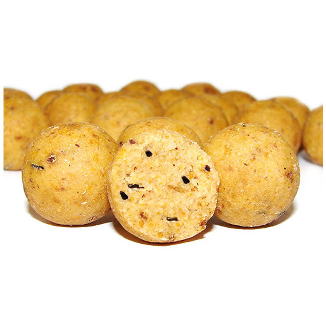 Boilies CC MOORE Live System, Migdale Dulci &amp; Crema de Vanilie, 24mm, 1kg