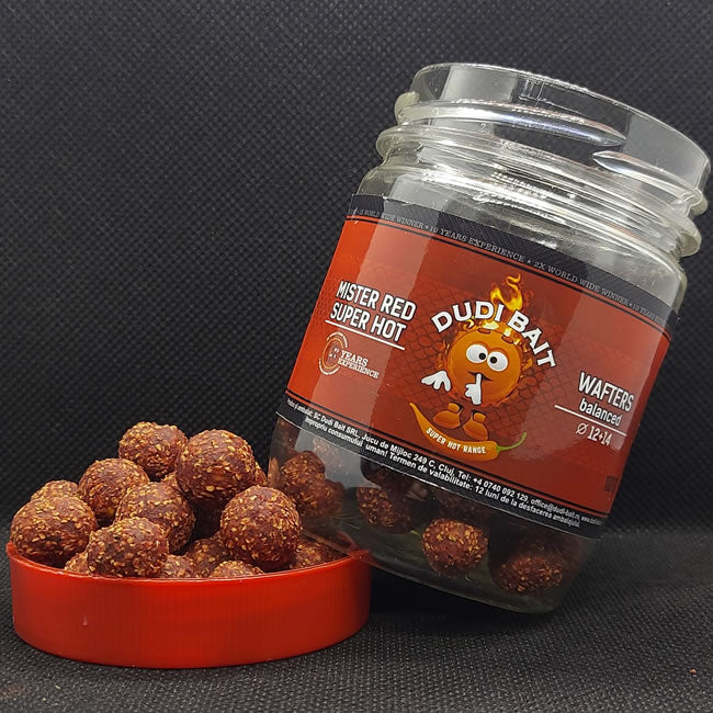 Boilies Carlig Critic Echilibrat Mister Red Super Hot Wafters 100g
