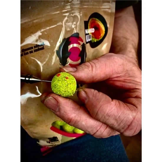 Boilies cu Miez Lichid LK BAITS Nutrigo, Plancton, 20mm, 200ml
