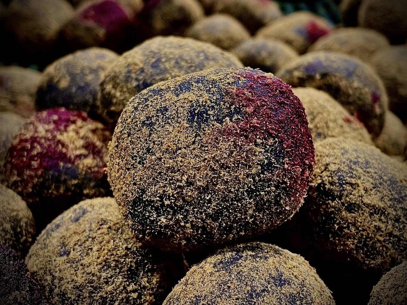 Boilies cu Miez Lichid LK BAITS Nutrigo, Predator, 45mm,  500g