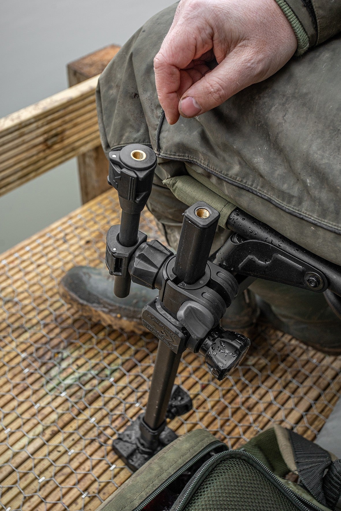 Brat feeder Korum Any Chair Multi-Rest Arm