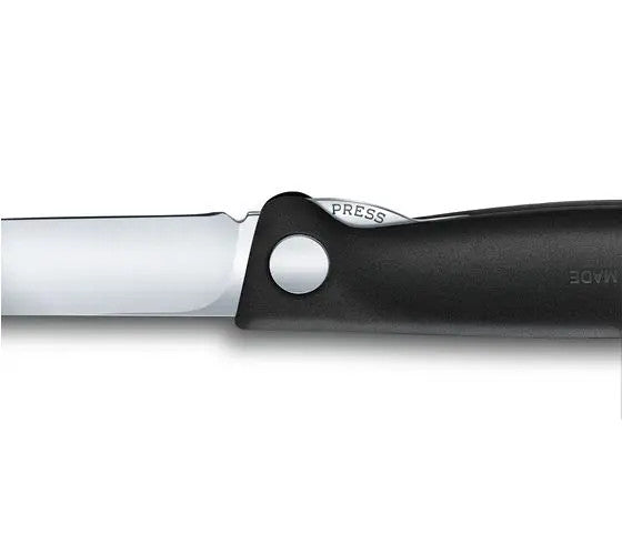 Briceag Cutit Pliabil Victorinox, SwissClassic Paring Knife, Lama Zimtata 11cm, Negru