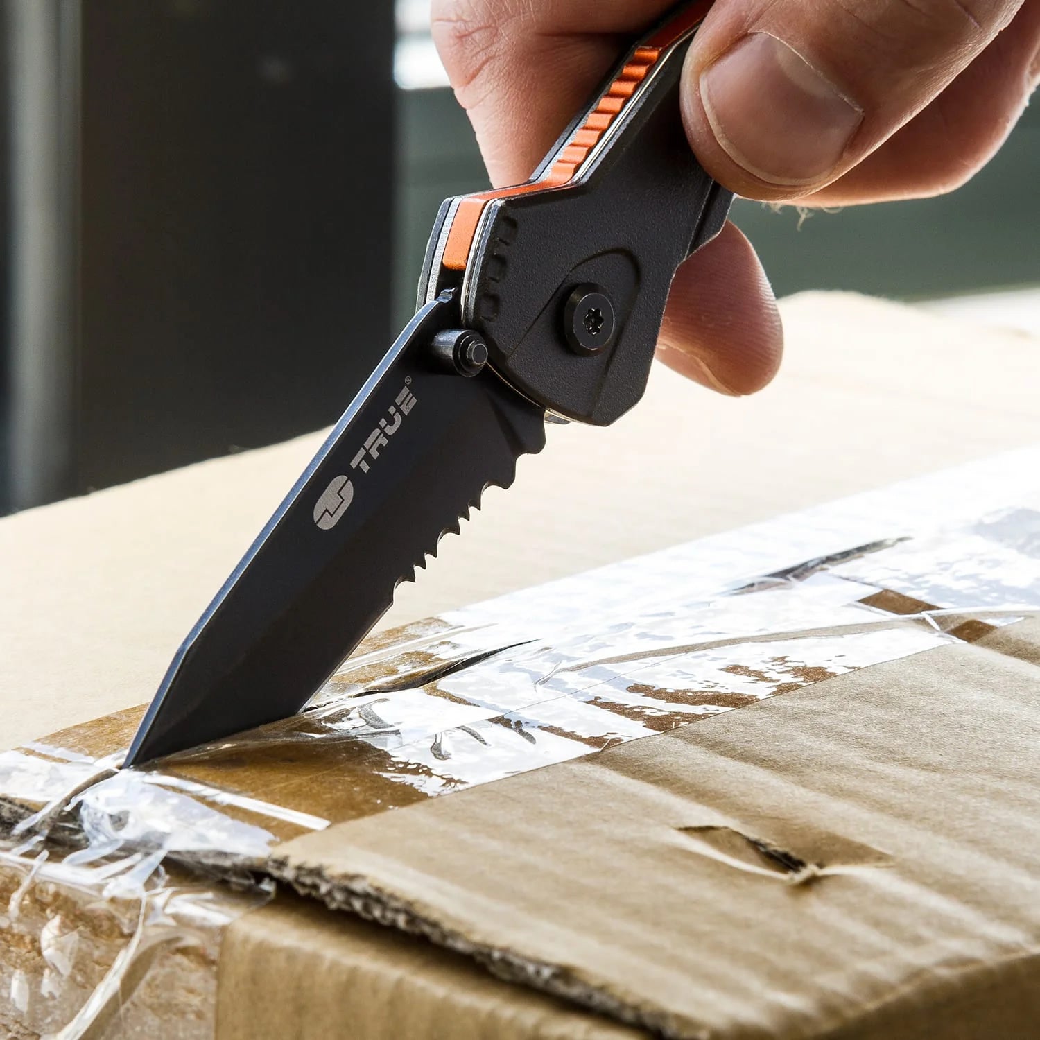 Briceag TRUE UTILITY Trueblade, Lama 6.00cm, Black Oxide 420 Grade Steel