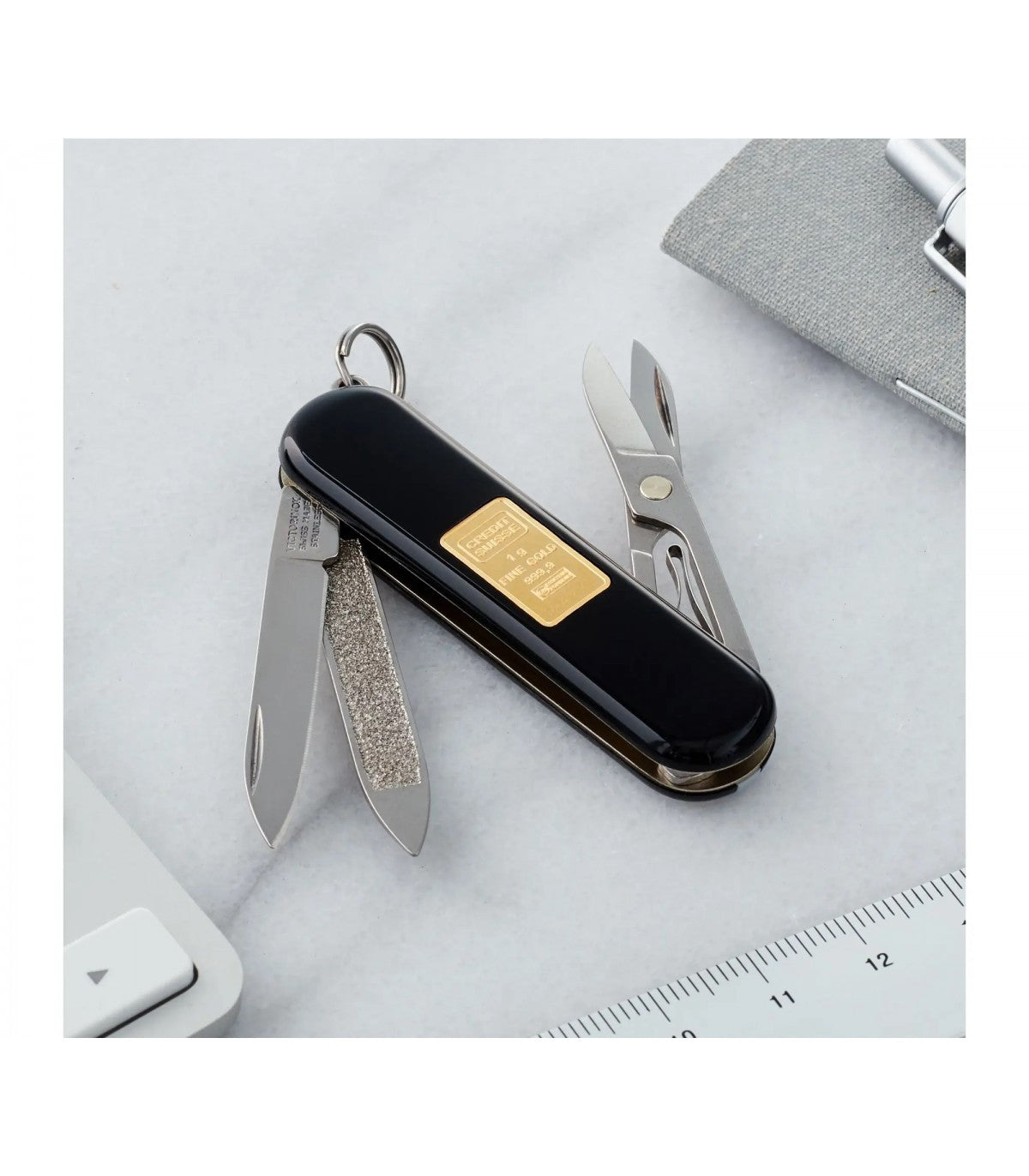 Briceag Victorinox Classic, Gold Bar