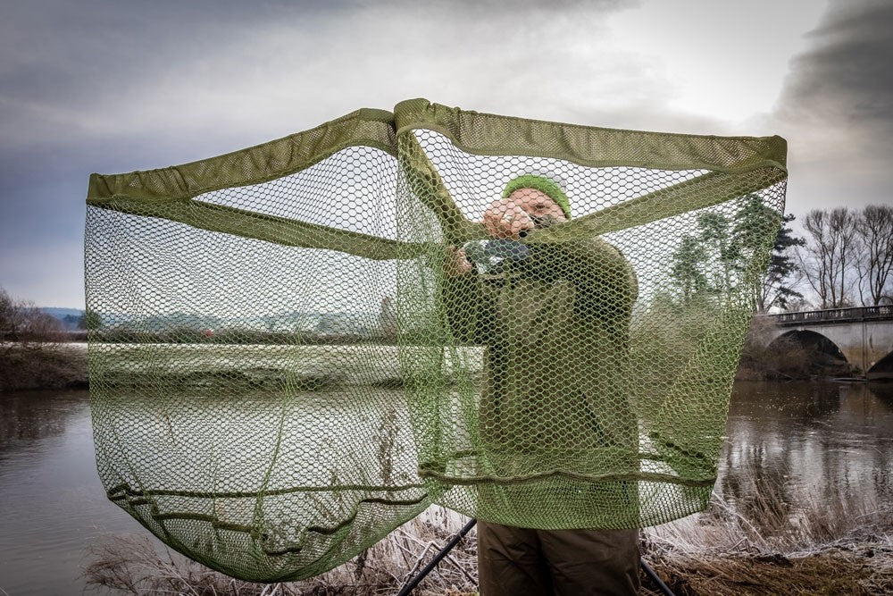 CAP MINCIOG KORUM FOLDING LATEX TRIANGLE NET 26"