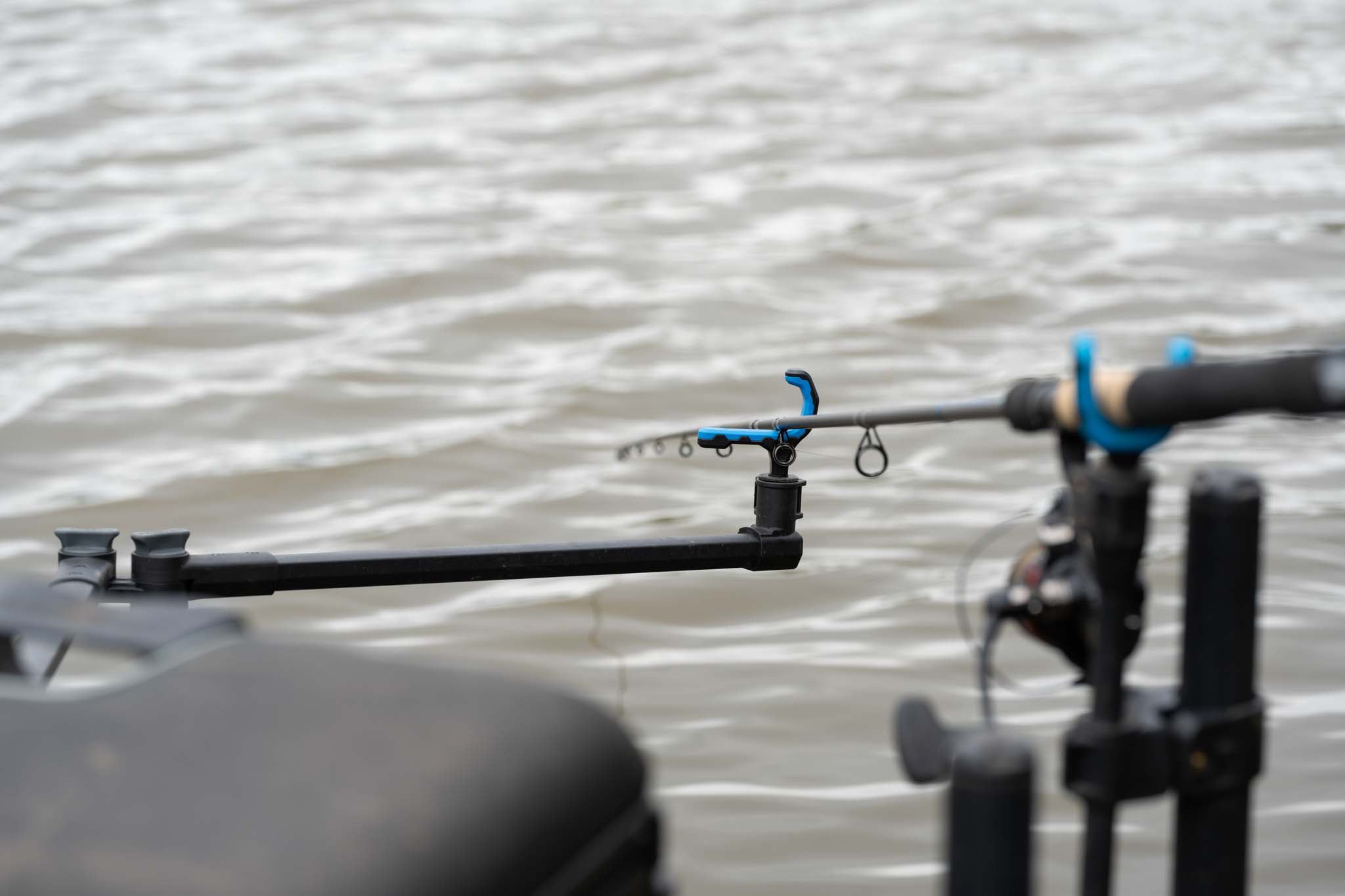 Cap Suport Fata Preston Rod Safe Method, Black-Blue