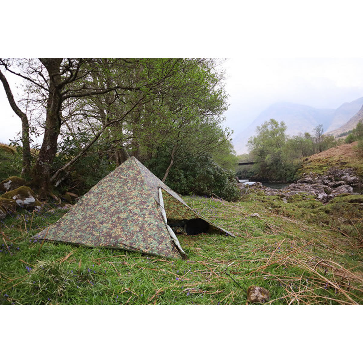 Cort 1 Persoana DD Hammocks SuperLight Pyramid Camuflaj