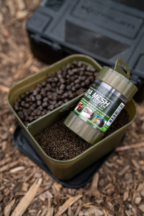 Cuite KORUM Divided Bait Tub 2Pt, 1.12L