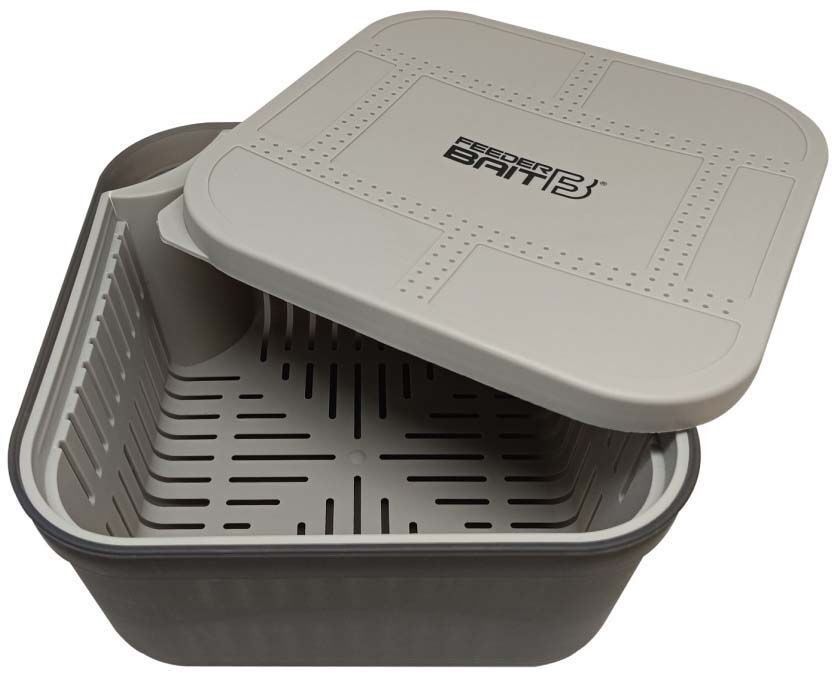Cutie FEEDER BAIT Cu Sita Si Capac Pentru Peleti, 1.9L, 17x17x9cm