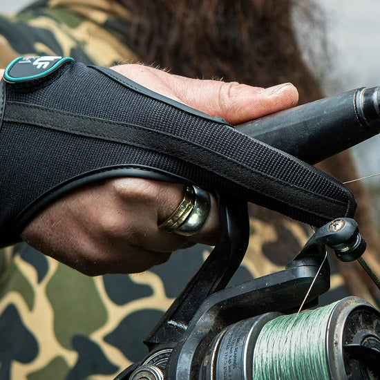 Degetar Wolf XK-1XL Kevlar Casting Glove - XL
