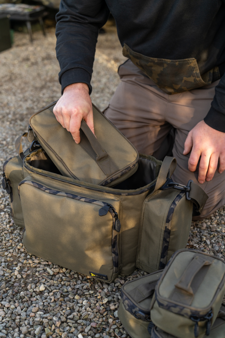 Geanta AVID RVS Carryall Small, 25x47x28cm