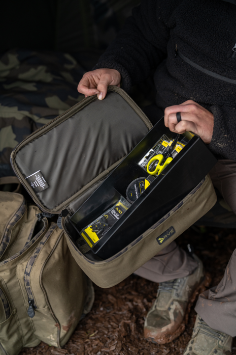 Geanta AVID RVS Tackle Organiser, 10x35x17cm