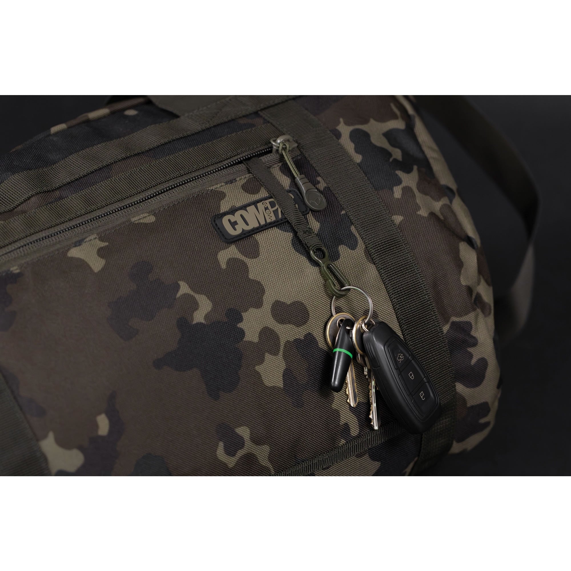 Geanta Accesorii KORDA Compac Messenger Bag, Dark Kamo, 50x30x20cm