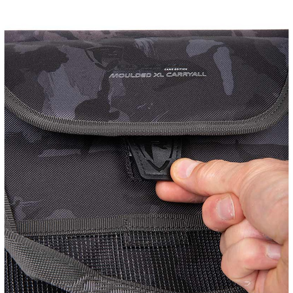 Geanta FOX RAGE Camo Voyager Moulded XL Carryall, 50x33x31cm