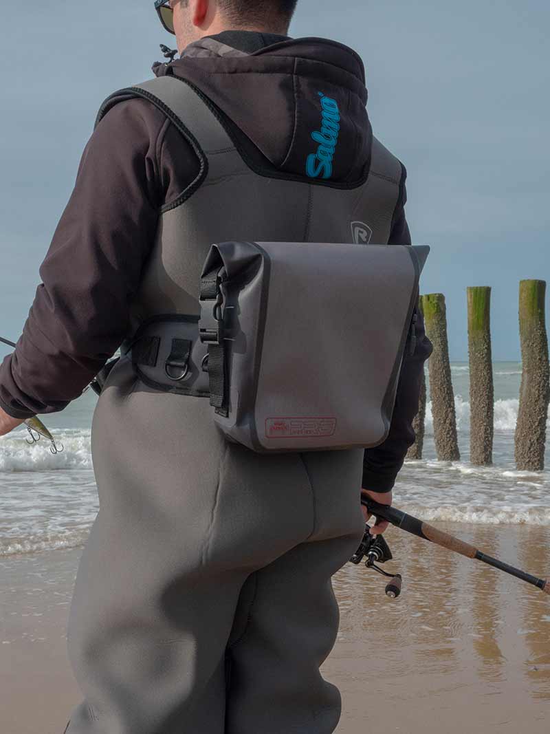 Geanta FOX RAGE Pro Series Waterproof Belt Bag, 38x8x43cm