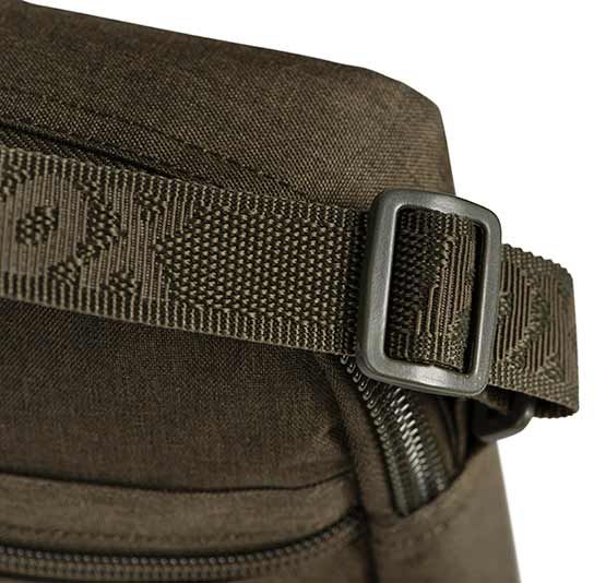 Geanta Fox Voyager Shoulder Bag, 22x18x6cm