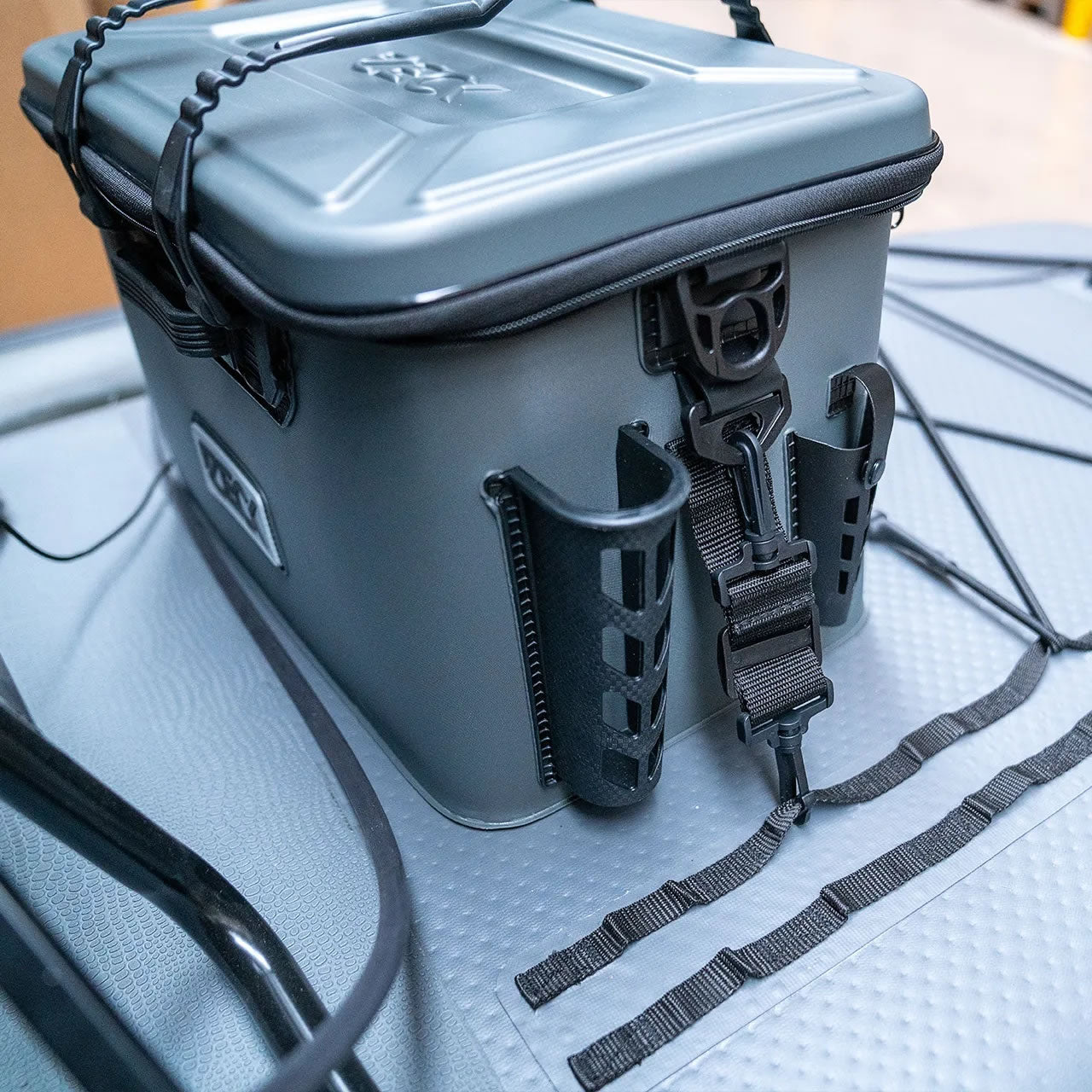 Geanta Impermeabilai ZECK Tackle Container Pro EVA, 40x26x27cm