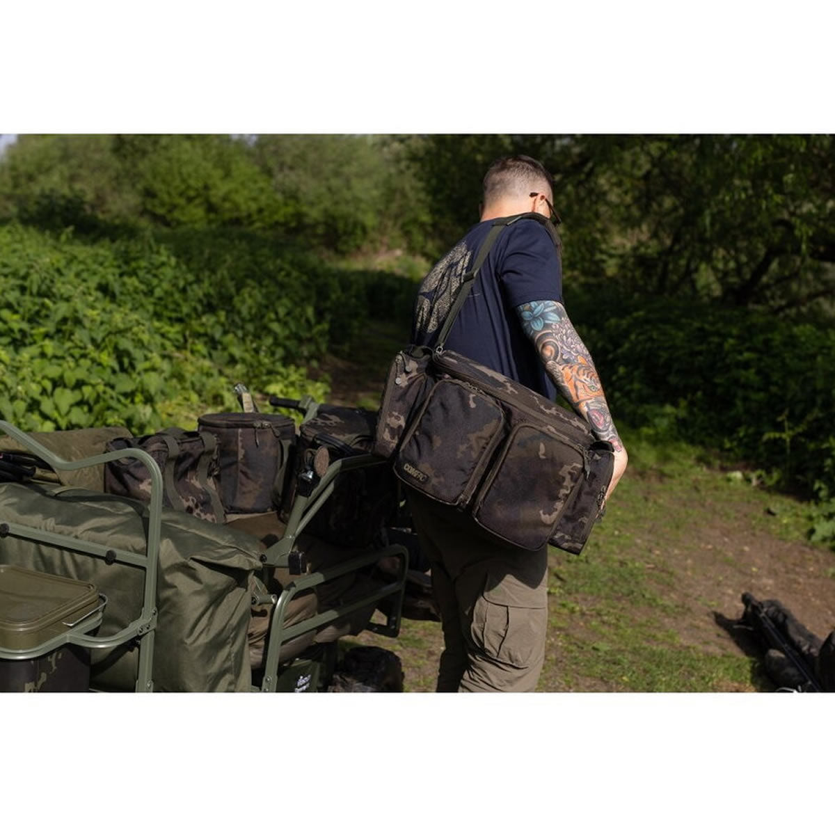 Geanta Korda Compac Camo, Marime L, 53x35x33cm