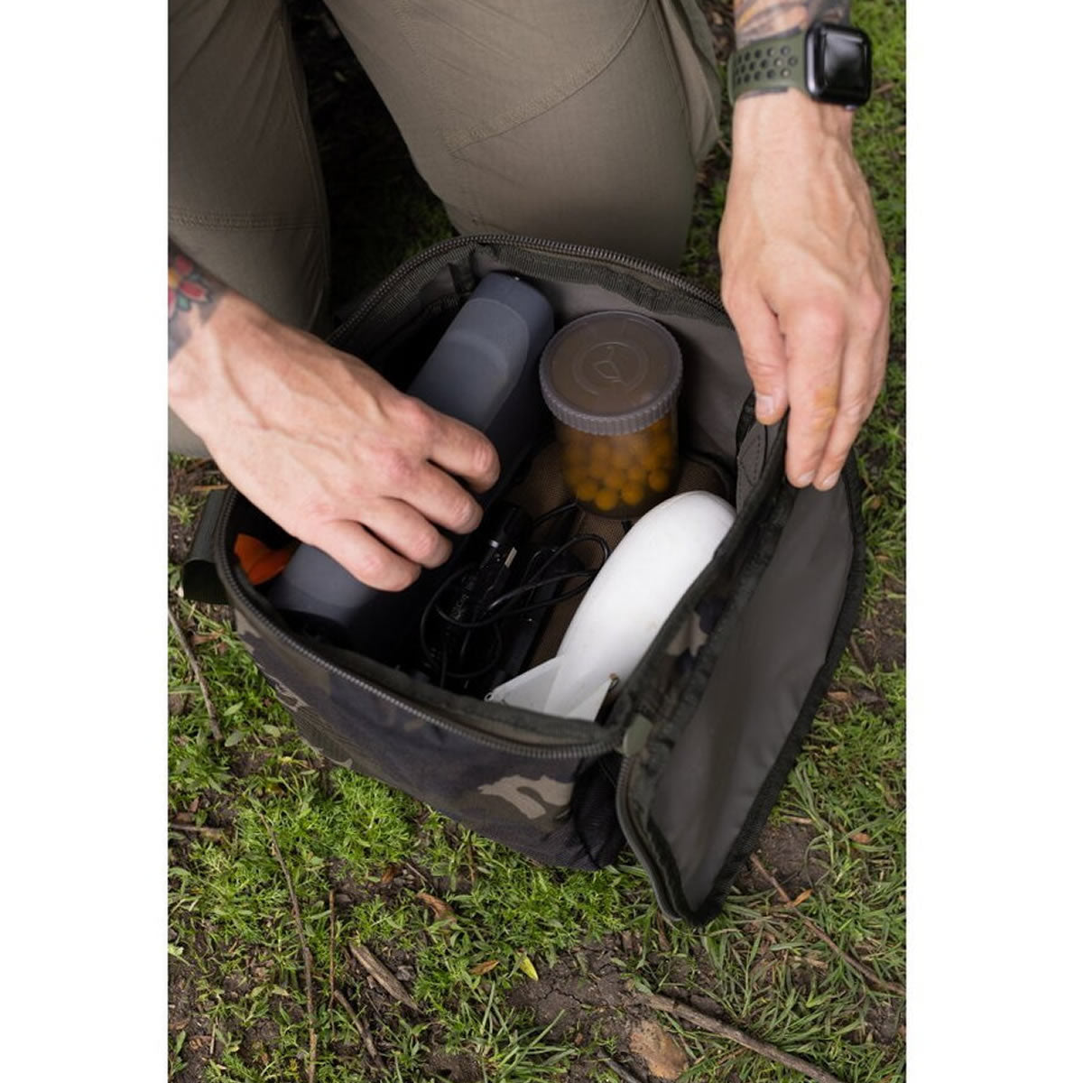 Geanta Korda Compact Utility Camo, 24x24x20cm