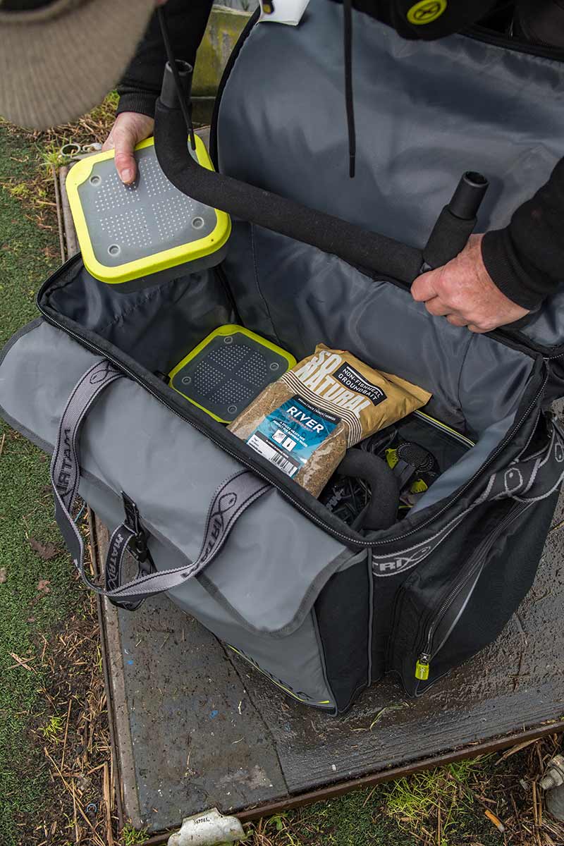 Geanta Matrix Aqous Ultra Carryall, 62x46x42cm