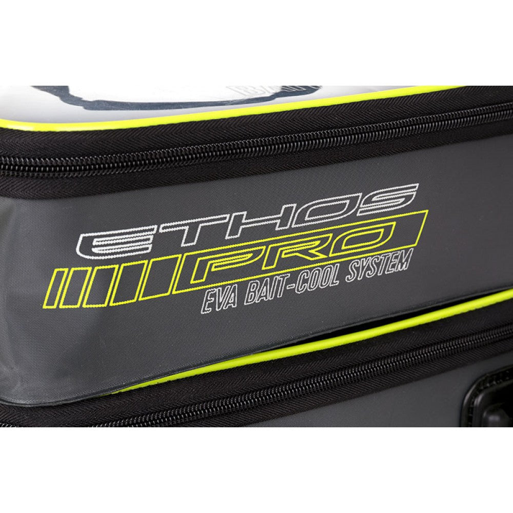 Geanta Momeala Matrix Ethos Pro EVA Cool Bait System 35x20x35cm