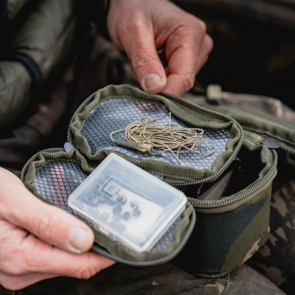 Geanta NASH Subterfuge Hi Protect Lead &amp; Leader Pouch 8cm (H) x 14cm (W) x 9cm (D)