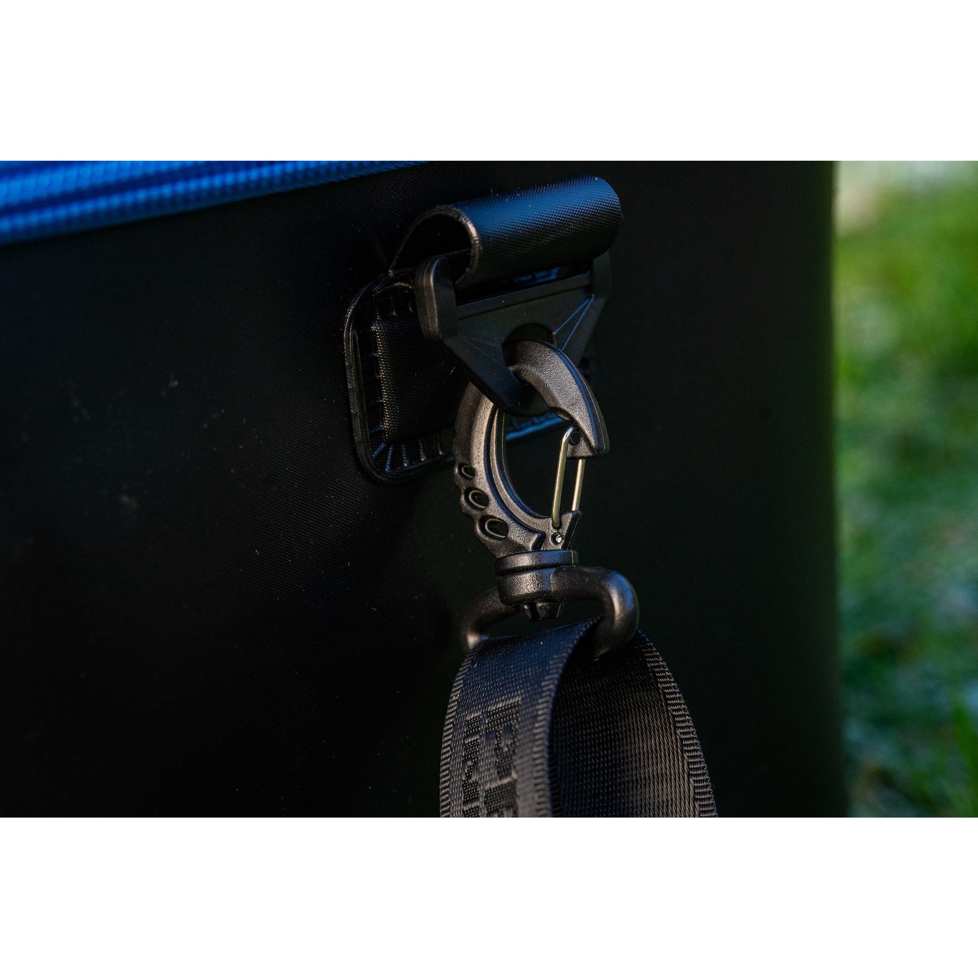 Geanta Rigida Preston Hardcase Tackle Safe XL, 50x35x32cm