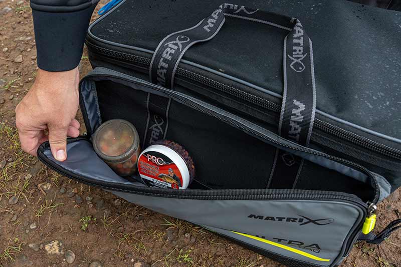 Geanta Termica Matrix Aquos Ultra Bait Cool Bag, 48x32x30cm