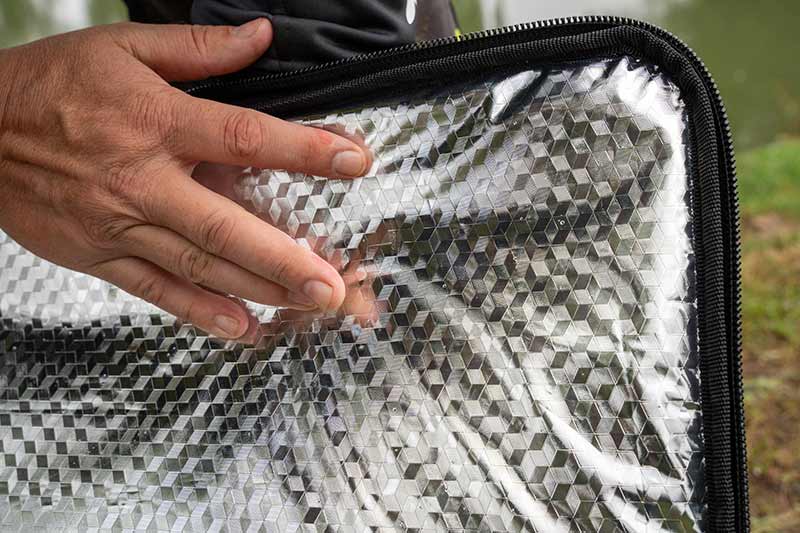 Geanta Termica Matrix Aquos Ultra Bait Cool Bag, 48x32x30cm