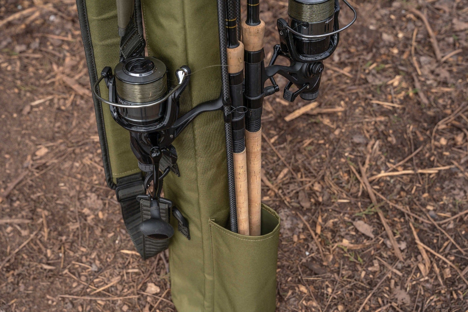 Husa KORUM Progress Compact Quiver 2 Rods, 130x10x9cm