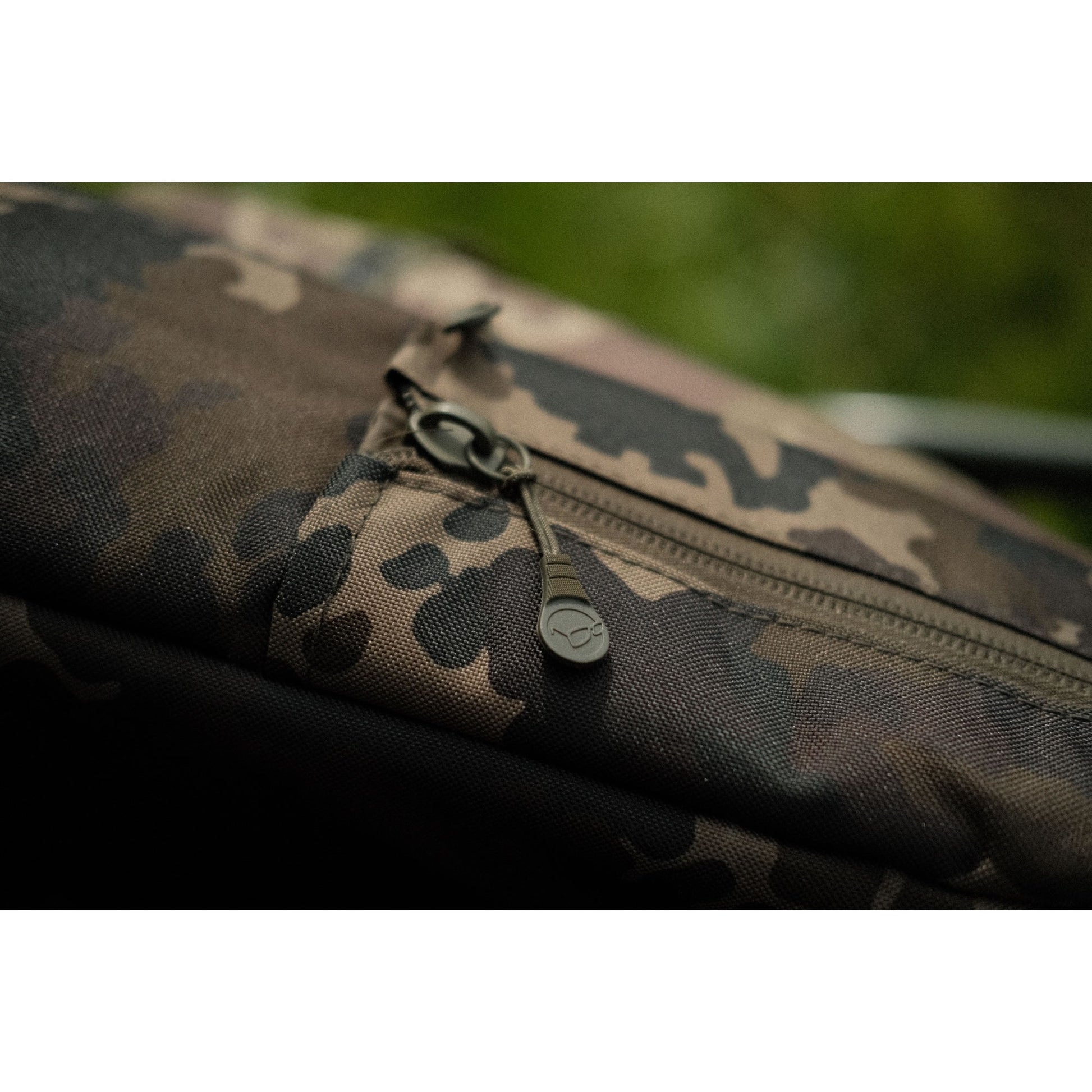 Husa Lansete cu Mulineta KORDA Compac, 3 Lansete, Dark Camo, 10ft/3.00m, 163x30x13cm