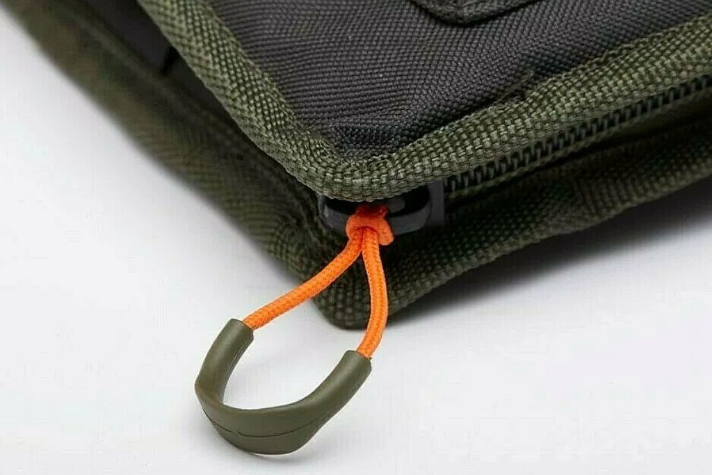 Husa PROLOGIC Avenger Padded Holdall, 3 Lansete + 3 Mulinete, 3.65m