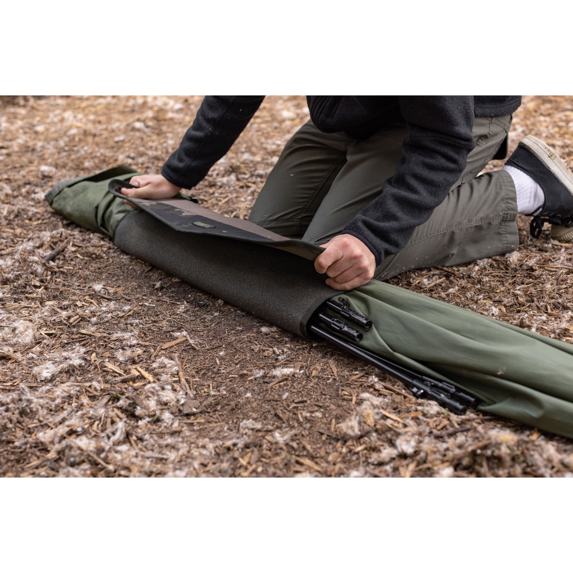 Husa Picheti-Cuie Cort KORDA Compac Brolly Wrap, Dark Kamo, 59x66cm