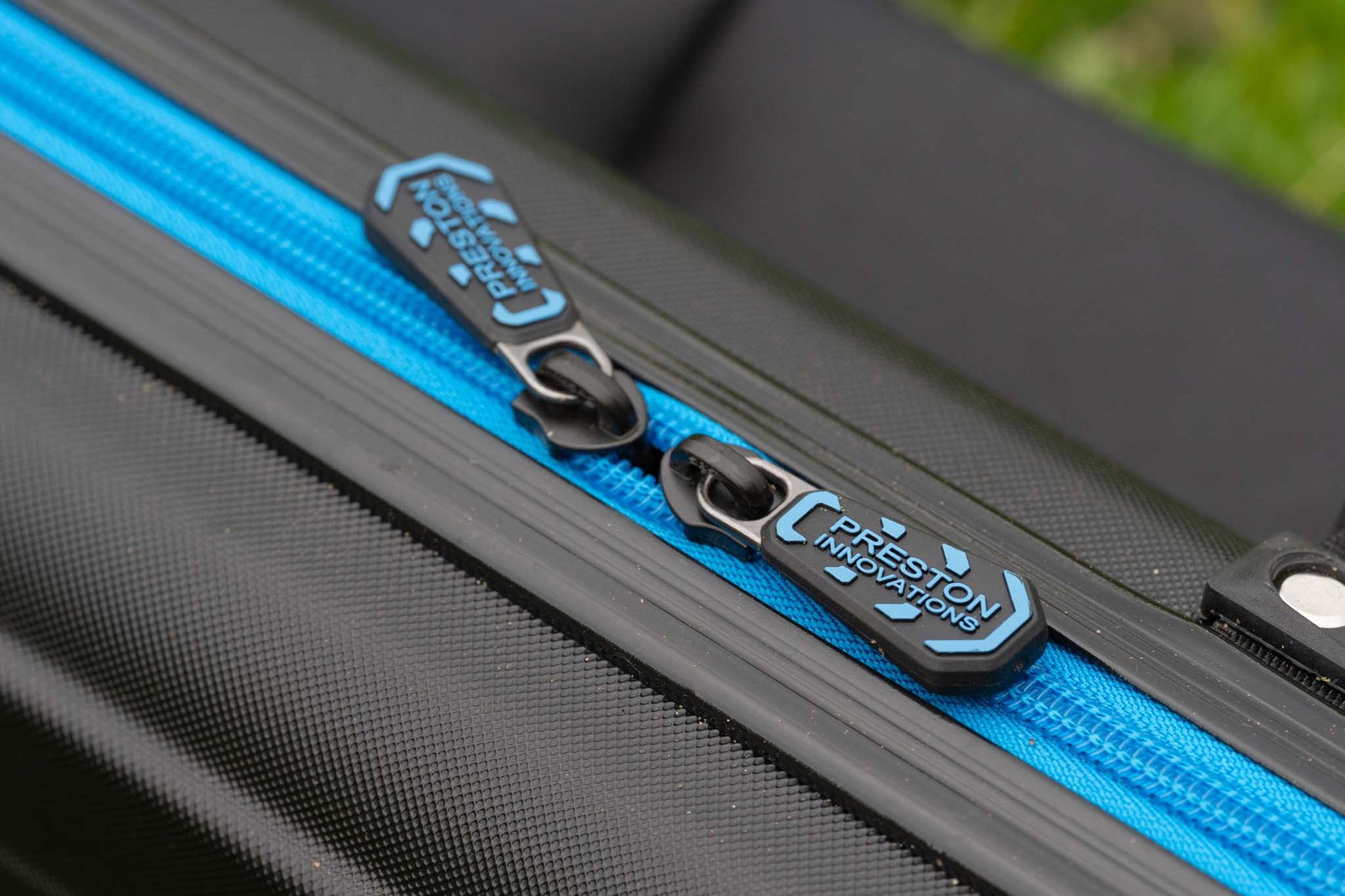 Husa Rigida PRESTON Hardcase Kit Safe, 190x12.5x10.5cm