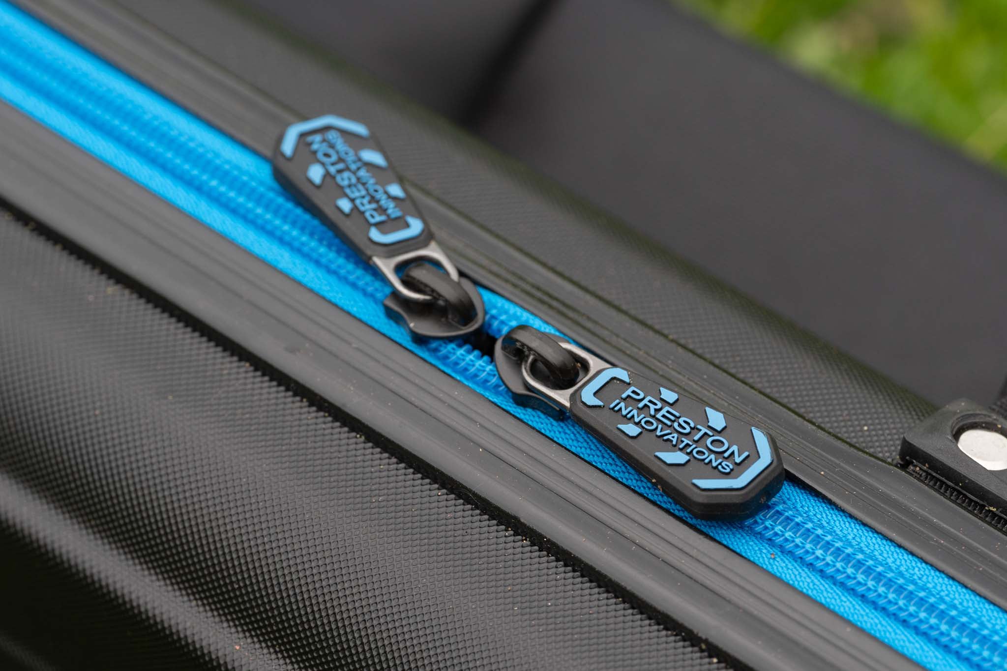 Husa Rigida PRESTON Hardcase Kit Safe, 190x12.5x10.5cm
