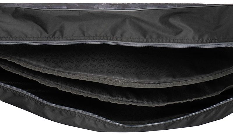 Husa Semi-Rigida Fox Rage Rage Camo Rod Case Triple, 3 Lansete + 3 Mulinete, 130x23x21cm