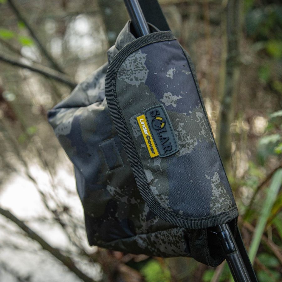 Husa mulineta Solar UnderCover Camo Padded Reel Pouch 