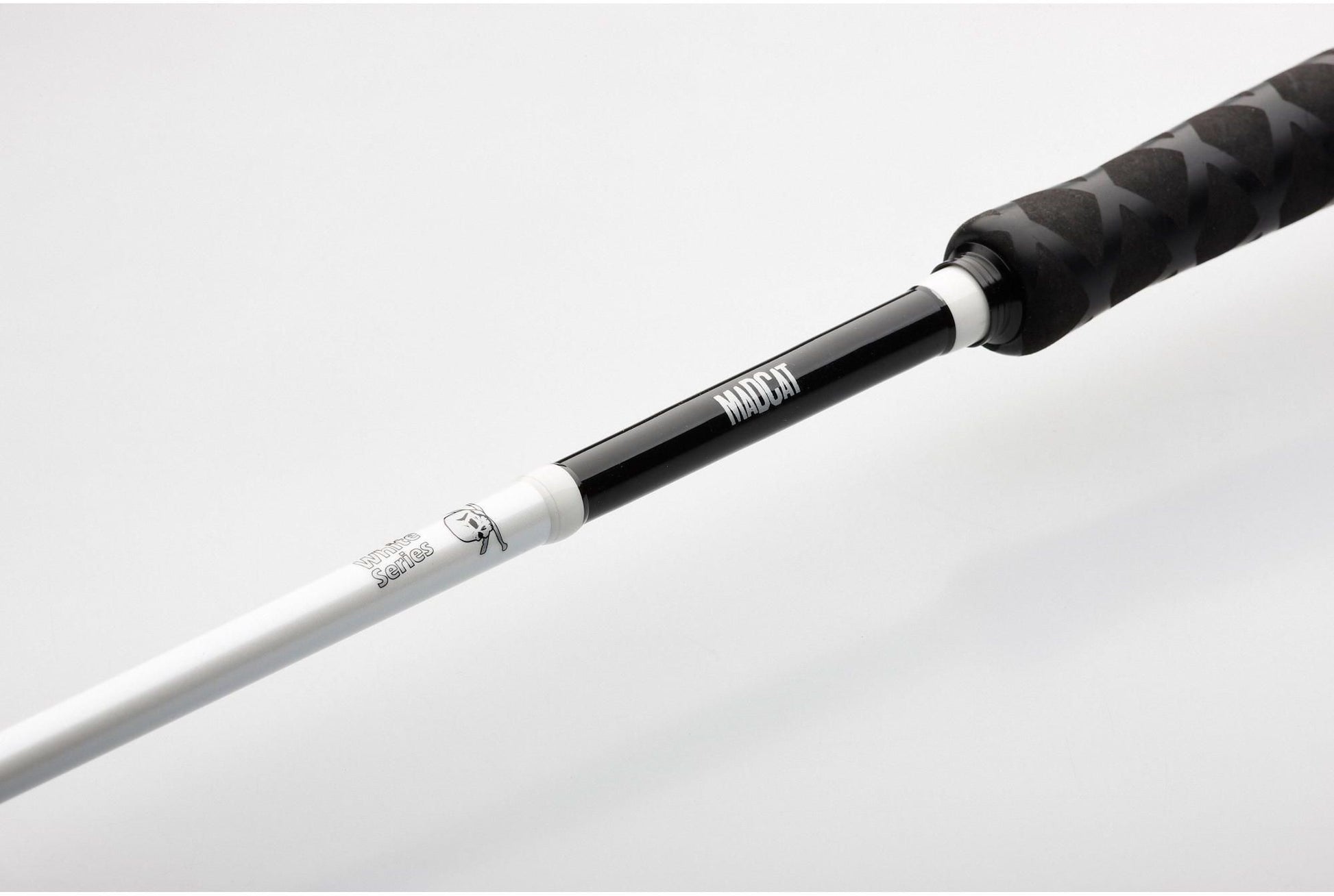 Lanseta DAM Madcat White Spin 2.10m, 50-175g, 2seg