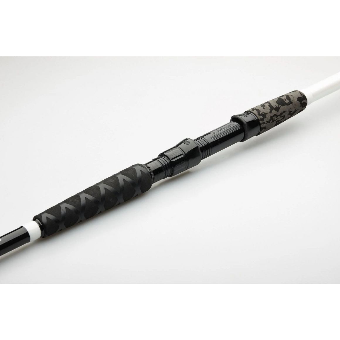 Lanseta MADCAT White Inline LCF Rod, 2.10m, 100-200g, 2seg