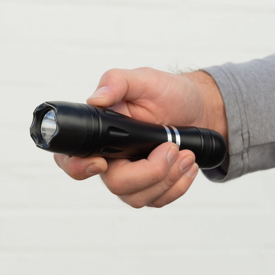Lanterna cu Electrosocuri SABRE 2-in-1 Tactical Series, 130lm