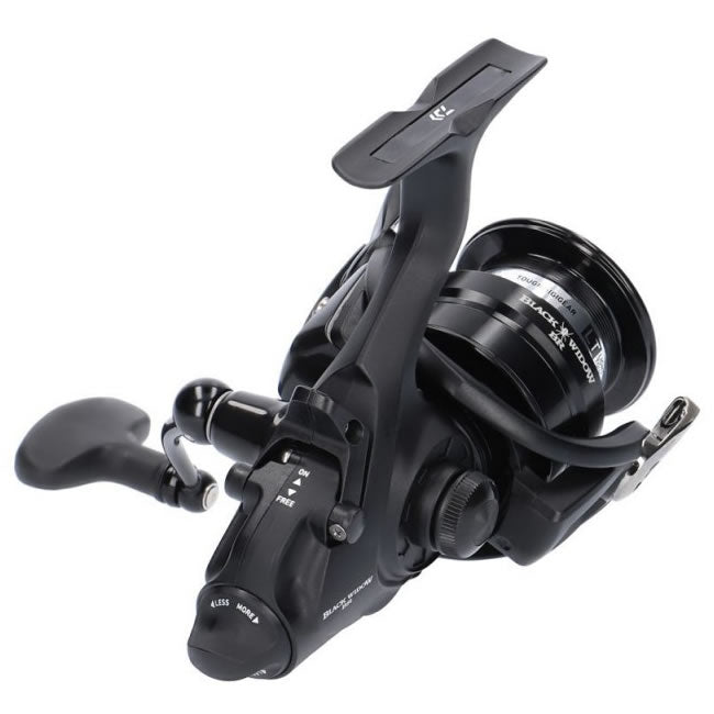 MULINETA DAIWA BLACK WIDOW BR LT 2500-C