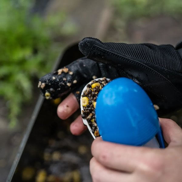 Manusa Casting NASH Spot On Casting Glove, Right Hand