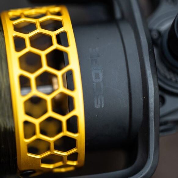 Mulineta Nash Scope Reel GT Gold Edition
