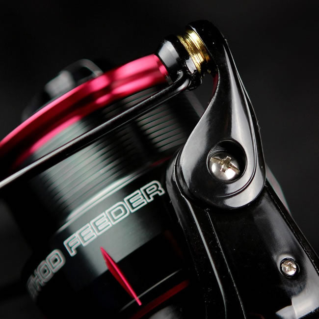 Mulineta Nevis Method Feeder 4+1 Rulmenti