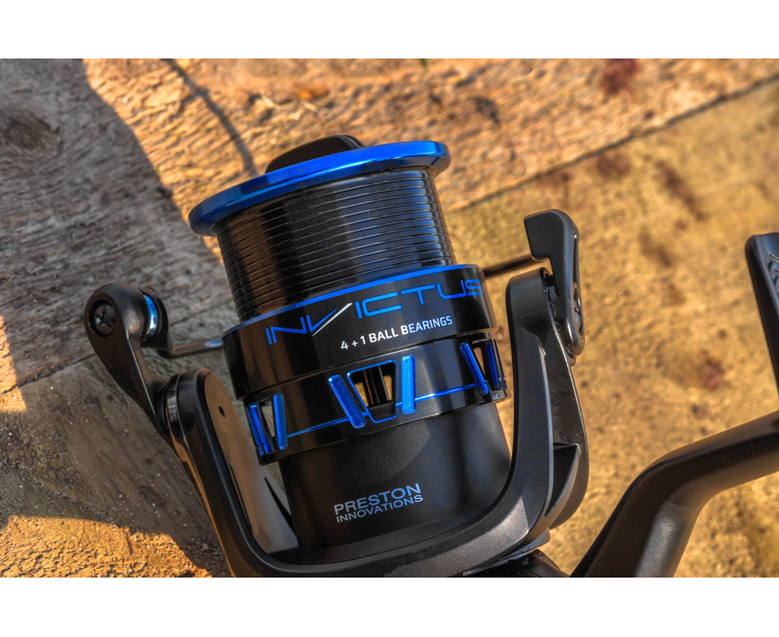Mulineta PRESTON Invictus Feeder Reel
