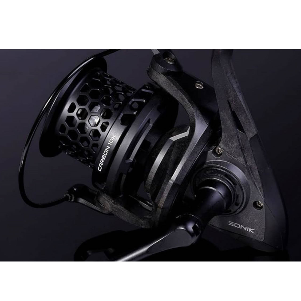Mulineta Sonik Vaderx Pro Carbon 10000, 4.6:1, 0.30mm/480m, 6+1rul